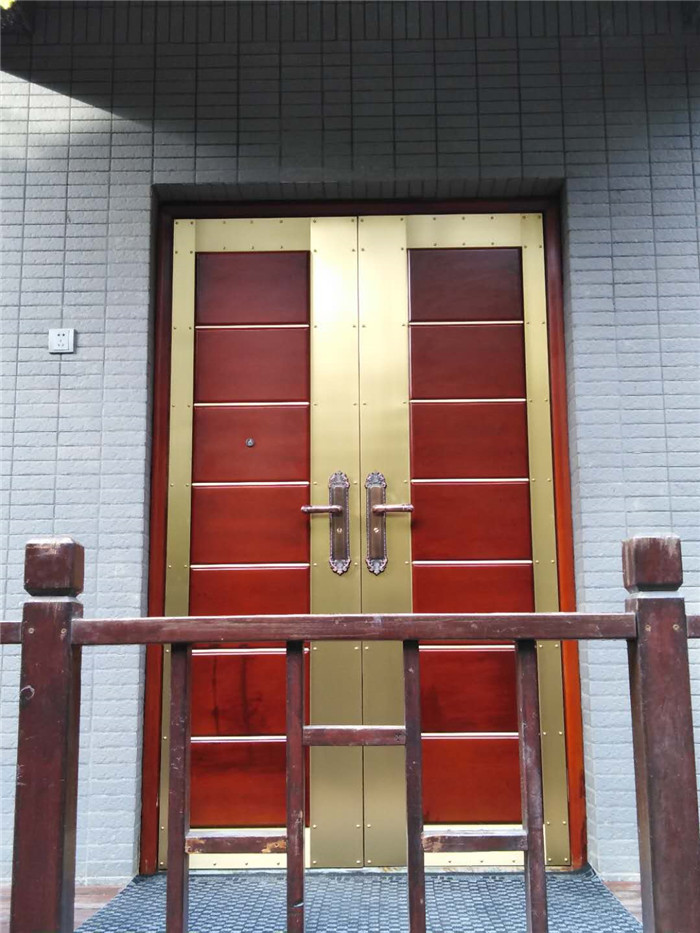 西安曲江華僑城108坊別墅入戶銅門，金碧輝煌純銅門